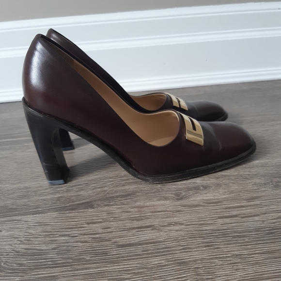 Gucci women's brown heel shoes. Square toe. size 8 Y2K - Picture 5 of 10